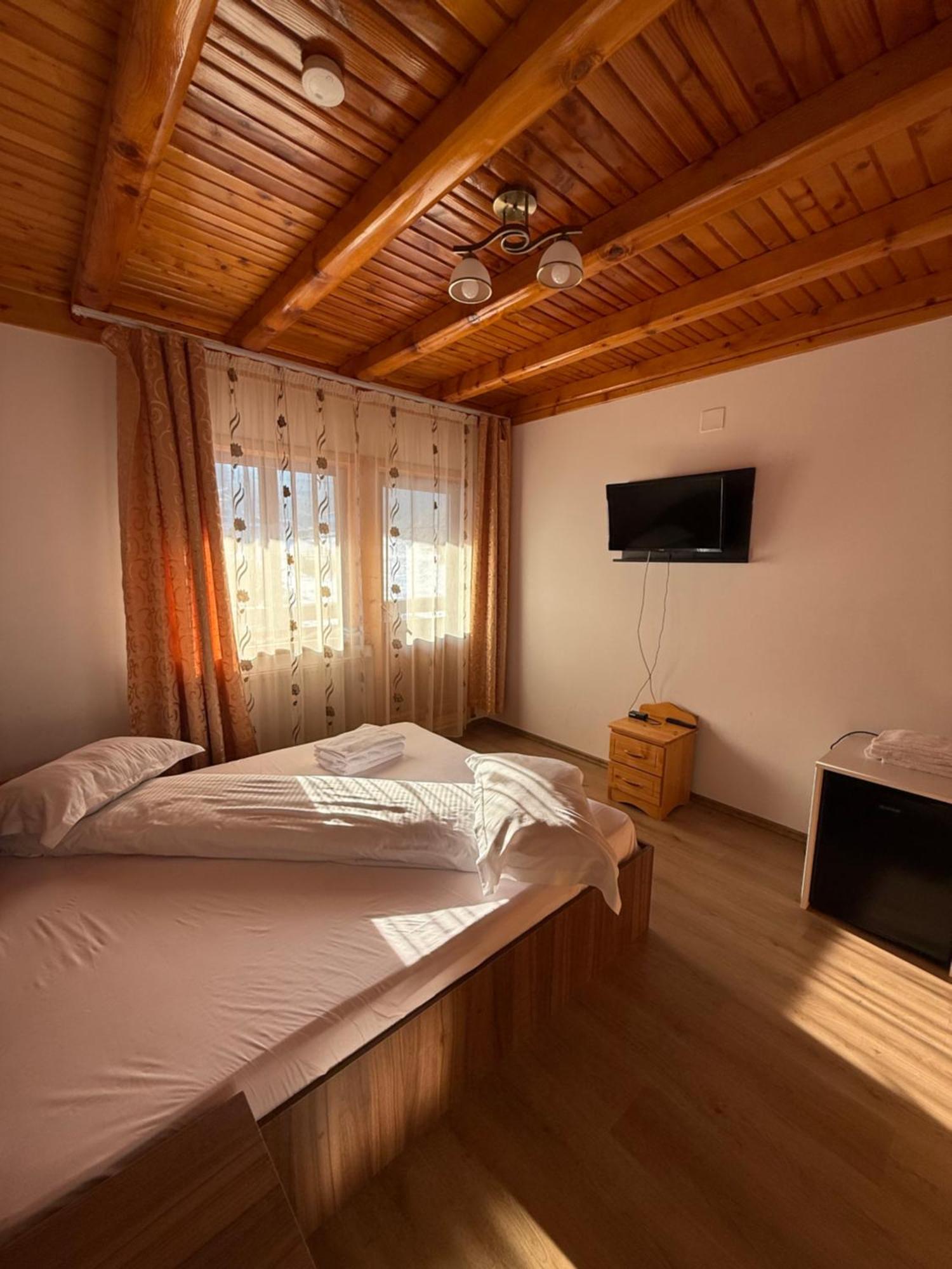 Casa Maryon Villa Rucăr Kültér fotó