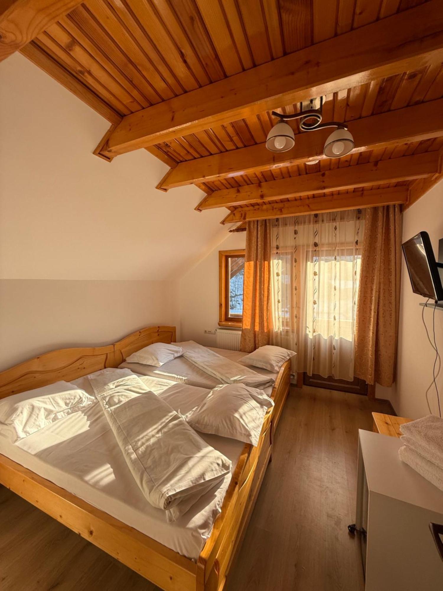 Casa Maryon Villa Rucăr Kültér fotó